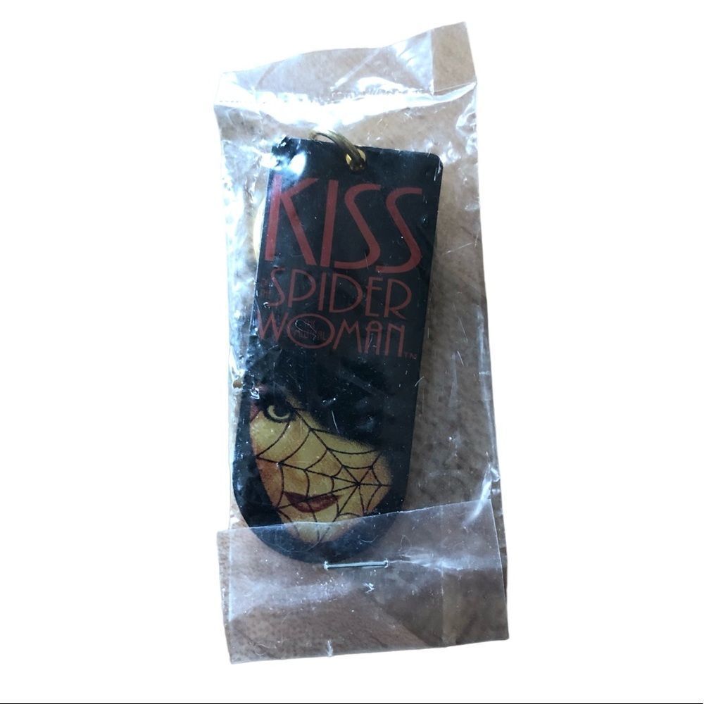 Kiss of the Spider Woman Collectible Keychain, NWOT, 1992 - Picture 4 of 4